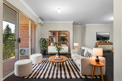 /international/au/26-8-fourth-avenue-blacktown-nsw-148462640/