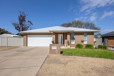 /international/au/5-couch-court-turvey-park-nsw-152494232/