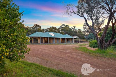 /international/au/185-powderbark-road-lower-chittering-wa-151017220/