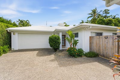/international/au/2-17a-satellite-street-clifton-beach-qld-151165800/
