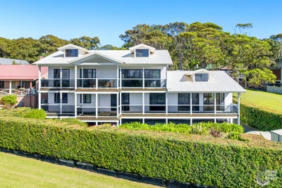 /international/au/9a-possum-place-dalmeny-nsw-151137196/