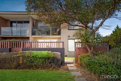 /international/au/1-66-simmons-drive-seaholme-vic-151257728/