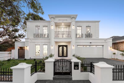 /international/au/17-winmalee-drive-glen-waverley-vic-151104156/