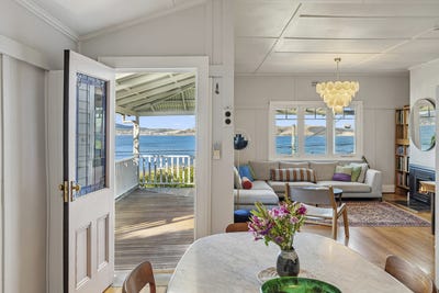 /international/au/811-sandy-bay-road-sandy-bay-tas-150972404/