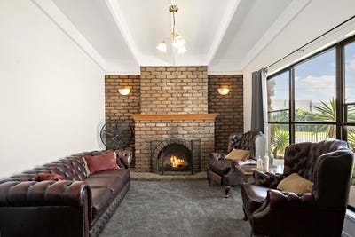 /international/au/31-coolana-street-underwood-qld-151901812/