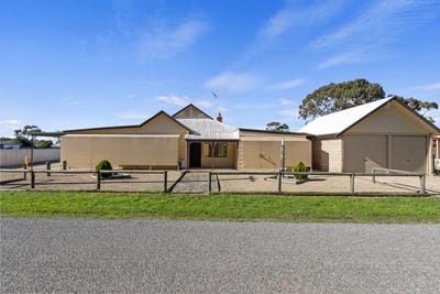 /international/au/29-31-main-street-pine-point-sa-151556252/