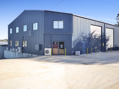 /international/au/shed-1-5-7-yarra-lane-rockville-qld-505169328/