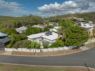 /international/au/1-kellett-street-west-gladstone-qld-151182736/