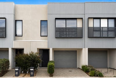 /international/au/7-burkes-street-donnybrook-vic-152155408/