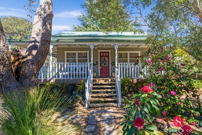 /international/au/78-backhouse-street-wentworth-falls-nsw-152421600/