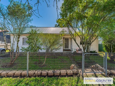 /international/au/31-hargrave-street-armidale-nsw-148381836/