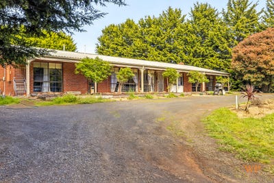 /international/au/31-curry-road-kilmore-vic-152565140/