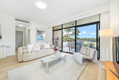 /international/au/185-4-dolphin-close-chiswick-nsw-151418344/
