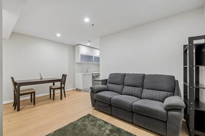 /international/au/102-9-paxtons-walk-adelaide-sa-152610432/