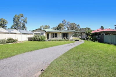 /international/au/39a-shiffner-street-violet-town-vic-148337252/