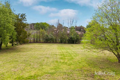 /international/au/10-ross-street-malmsbury-vic-204679360/