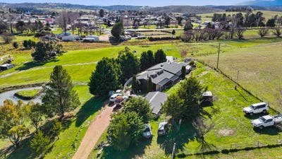 /international/au/71-scenic-drive-adaminaby-nsw-151515076/