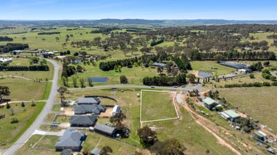 /international/au/1-16-park-close-run-o-waters-via-goulburn-nsw-204675956/