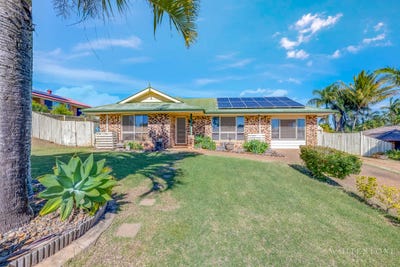 /international/au/53-hilltop-parade-avoca-qld-151167556/
