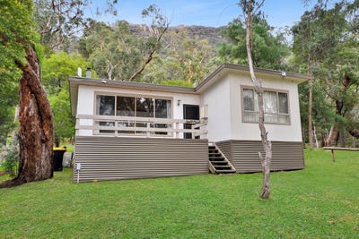 /international/au/44-high-road-halls-gap-vic-151332976/