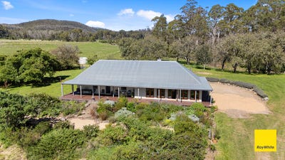 /international/au/106-maher-lane-reidsdale-nsw-150782808/
