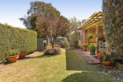 /international/au/24a-jellicoe-street-mount-lofty-qld-152352304/