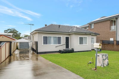 /international/au/3-doran-avenue-lurnea-nsw-151343812/