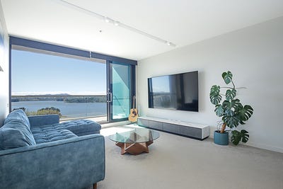 /international/au/710-161-emu-bank-belconnen-act-144852972/