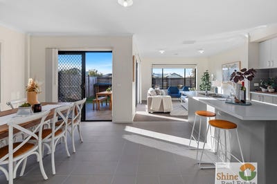 /international/au/107-wurrook-circuit-north-geelong-vic-148422956/