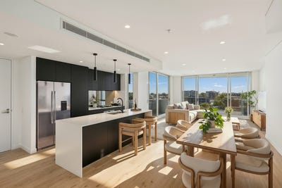 /international/au/701-26-young-street-wollongong-nsw-152659800/