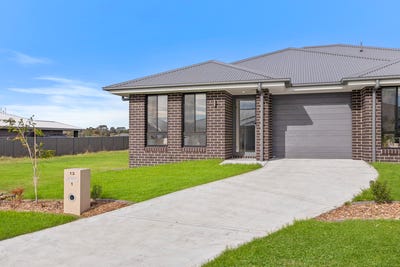 /international/au/1-13-heaghney-street-lochinvar-nsw-151632120/