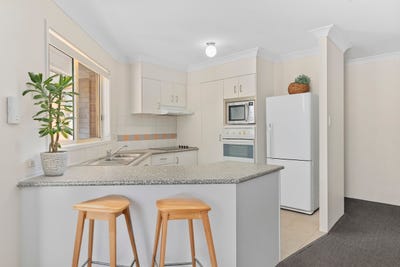 /international/au/31-22-binya-avenue-tweed-heads-nsw-148398160/