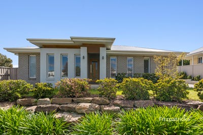 /international/au/1-10-murndal-place-bourkelands-nsw-152534356/