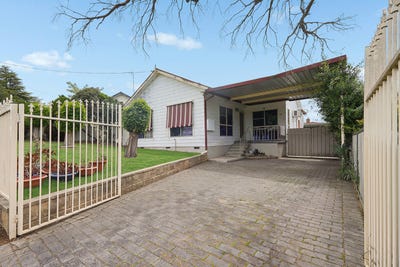 /international/au/269-peel-street-west-bathurst-nsw-152666548/