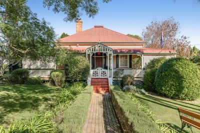 /international/au/82-jellicoe-street-north-toowoomba-qld-151386008/