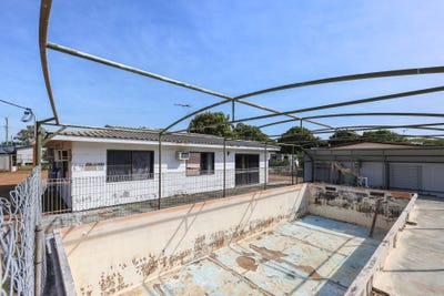 /international/au/38-henry-street-karumba-qld-152438892/
