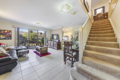 /international/au/4-11-15-currong-street-south-wentworthville-nsw-148304956/
