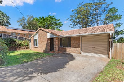 /international/au/19-ocean-view-parade-tamborine-mountain-qld-152549320/