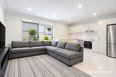 /international/au/12-sapphire-crescent-redbank-plains-qld-152538104/