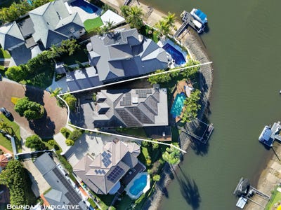 /international/au/8-chantilly-close-benowa-waters-qld-148379936/