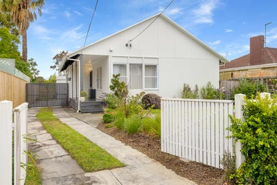 /international/au/36-pine-street-frankston-north-vic-151242436/