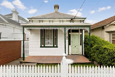 /international/au/7-black-street-essendon-vic-152555172/