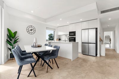 /international/au/301-40-kiora-road-miranda-nsw-150621588/