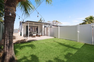 /international/au/1-82-dawn-parade-miami-qld-152504364/