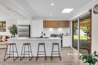 /international/au/6-felicity-court-narre-warren-vic-152280444/