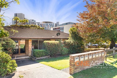 /international/au/4-22-sinclair-street-gosford-nsw-151272244/