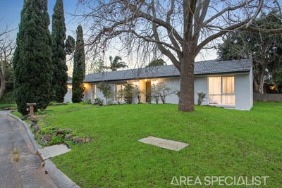 /international/au/7-lanena-court-frankston-vic-151947296/