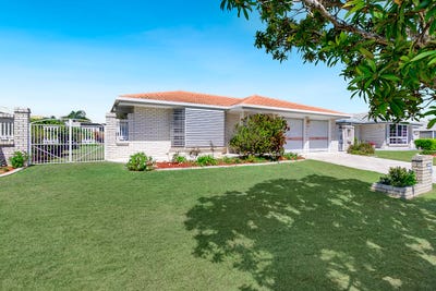 /international/au/44-jasmin-drive-bongaree-qld-152475676/
