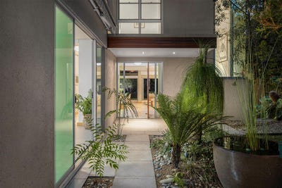 /international/au/387-brisbane-corso-yeronga-qld-148548312/?lang=de