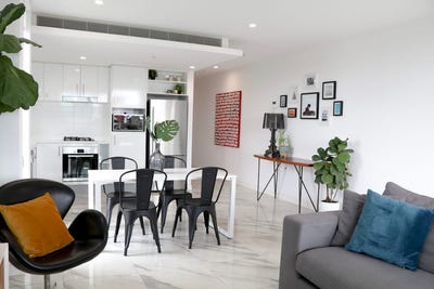 /international/au/304-70-74-carl-street-woolloongabba-qld-150720544/